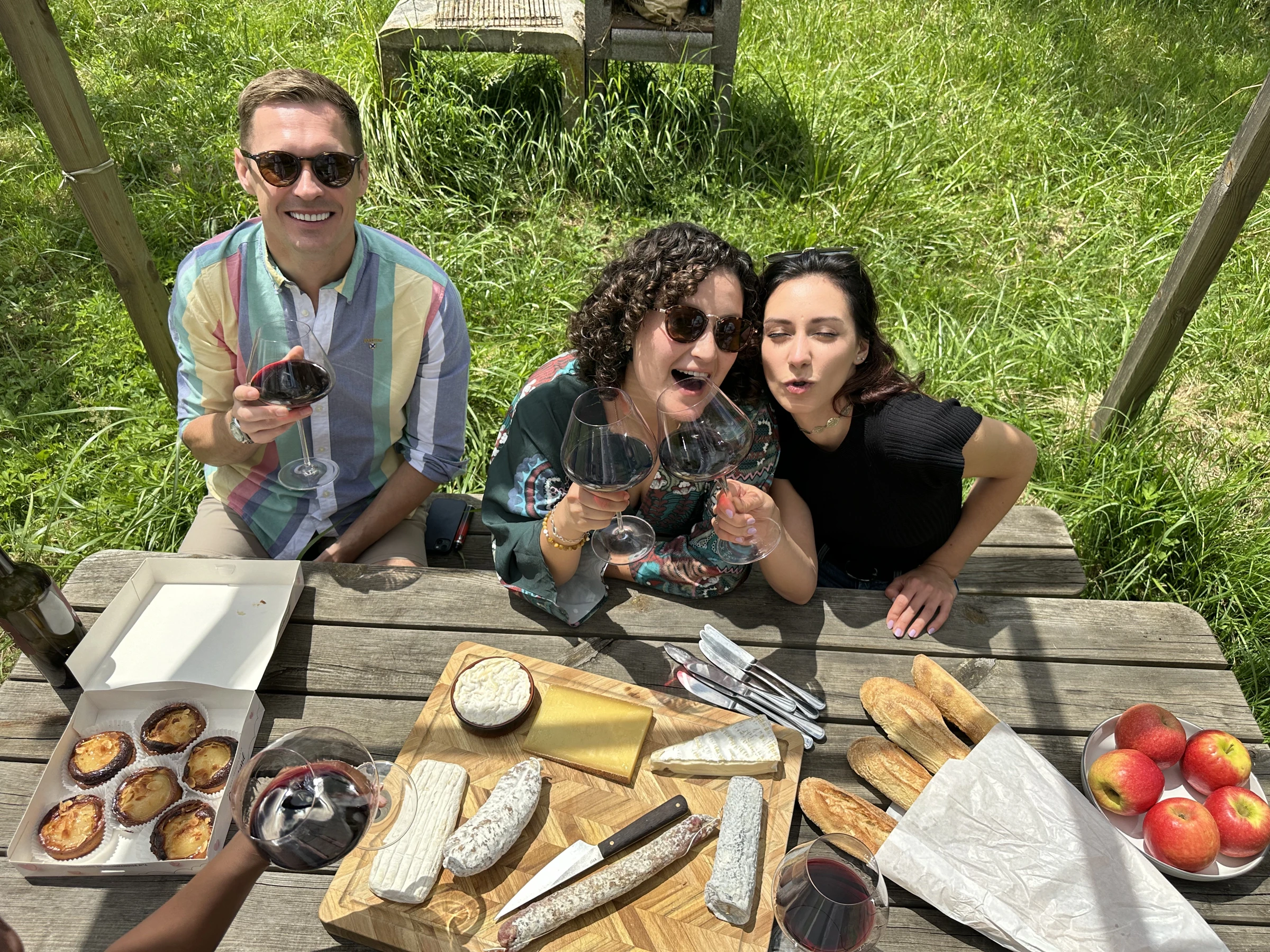 A picnic and wine tasting at the farm